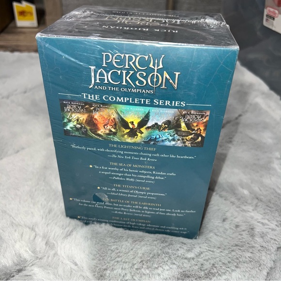 Percy Jackson AND THE OLYMPIANS THE COMPLETE SERIES brand new in package - Picture 4 of 4
